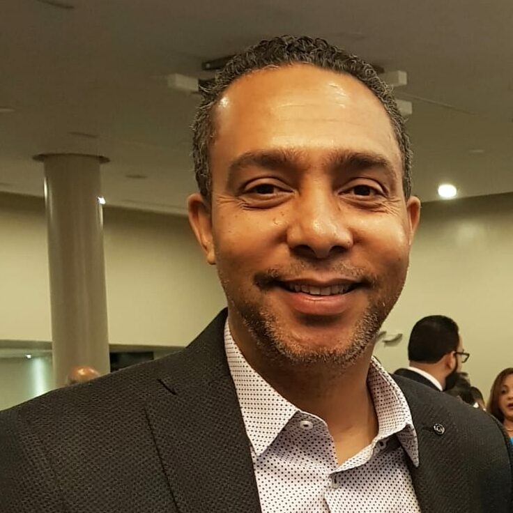 Víctor Abreu M